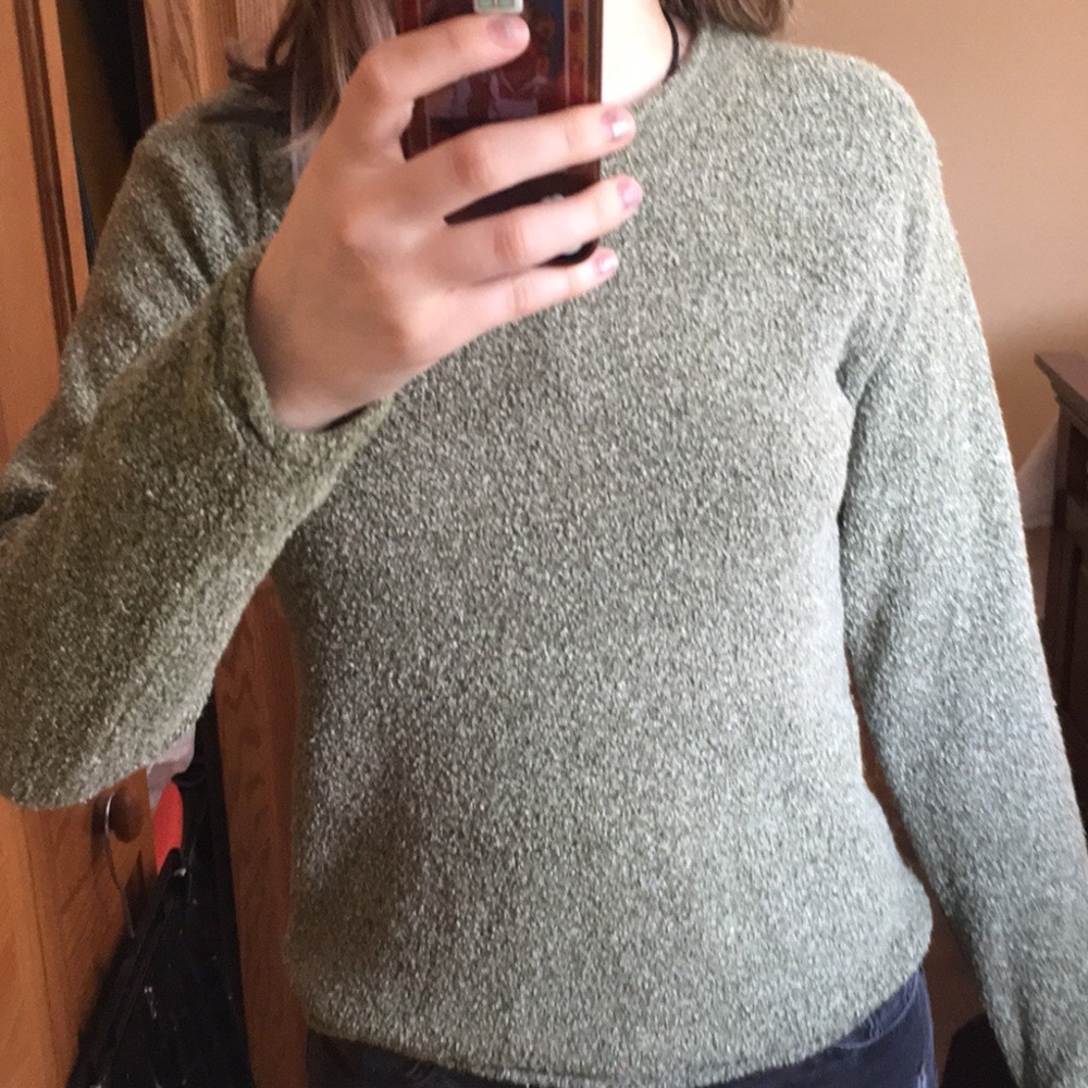COLUMBIA green long sleeve/sweater, GOODCONDITION